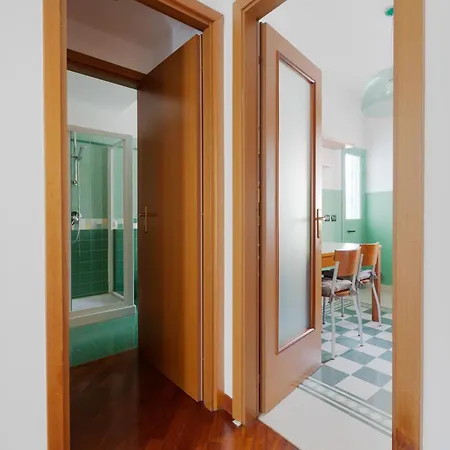 Sondrio M3 - Spacious With Balcony! Apartamento