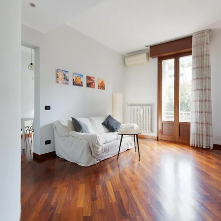 Sondrio M3 - Spacious With Balcony! *